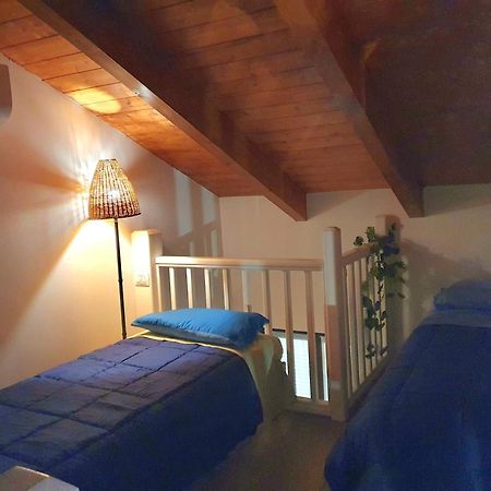 Dimora Chiaretta Appartement Caronno Pertusella Buitenkant foto