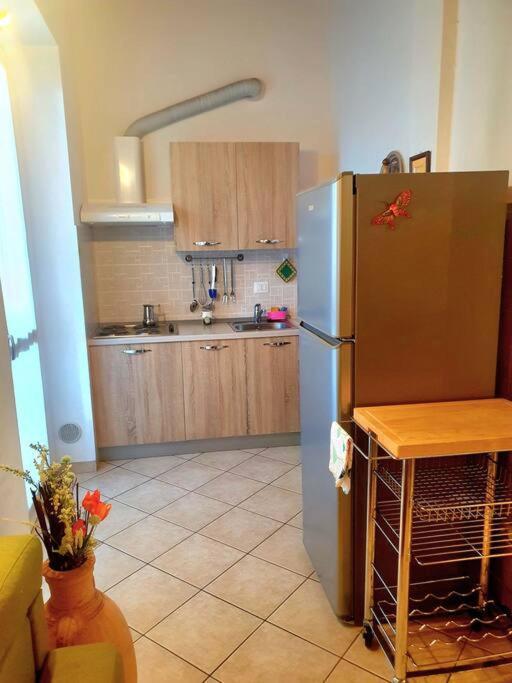 Dimora Chiaretta Appartement Caronno Pertusella Buitenkant foto